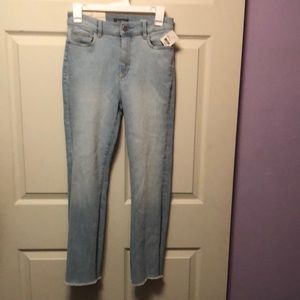 DL1961 Bridget Boot High Rise Instasculpt Crop